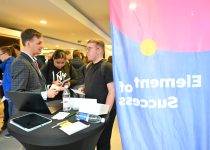 VDU įvyko „Jungtys: Karjeros diena“ – studentus ir mokinius subūręs renginys atvėrė duris į darbo pasaulį